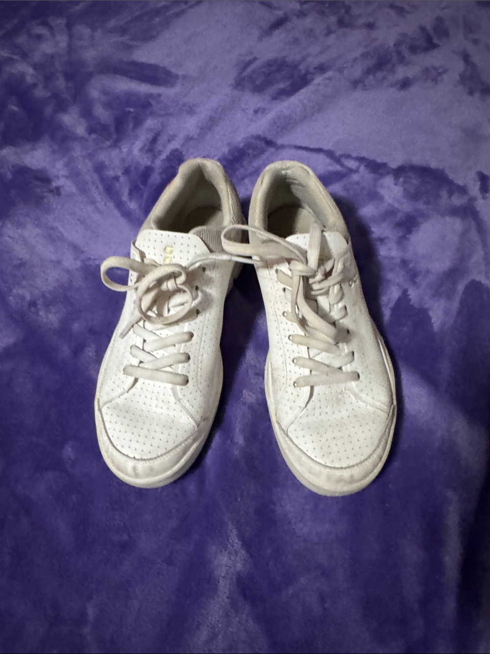 Women’s On Cloud Lace-Up Sneakers in White
